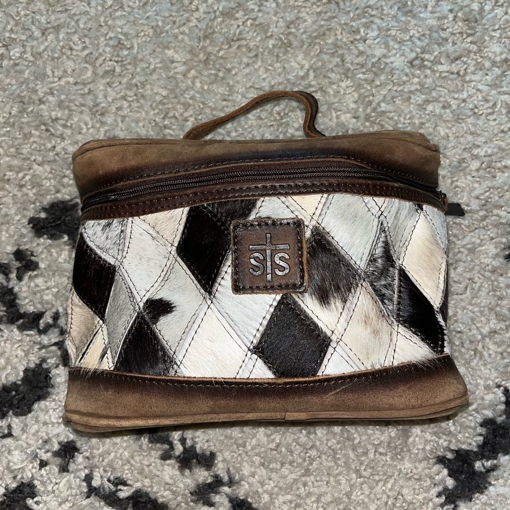 STS Ranchwear Cowhide Cosmetic Bag